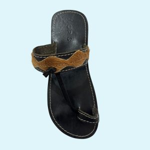 "Savanna Whispers" Handcrafted Leather Toe-Loop Sandals with Cowhide Detail